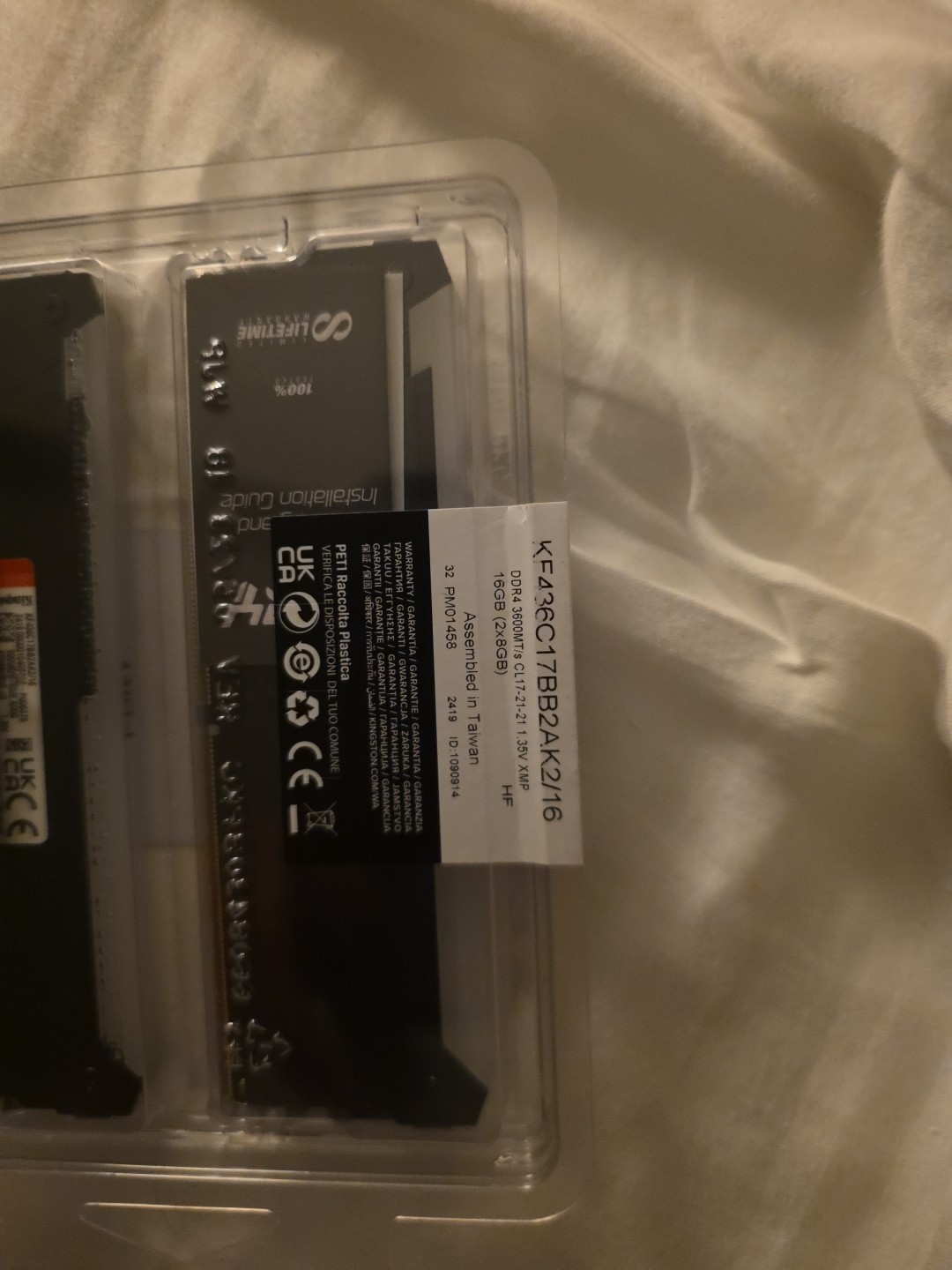 Kingston FURY Beast RGB DDR4 16 GB (2 x 8 GB) KF436C17BB2AK2/16