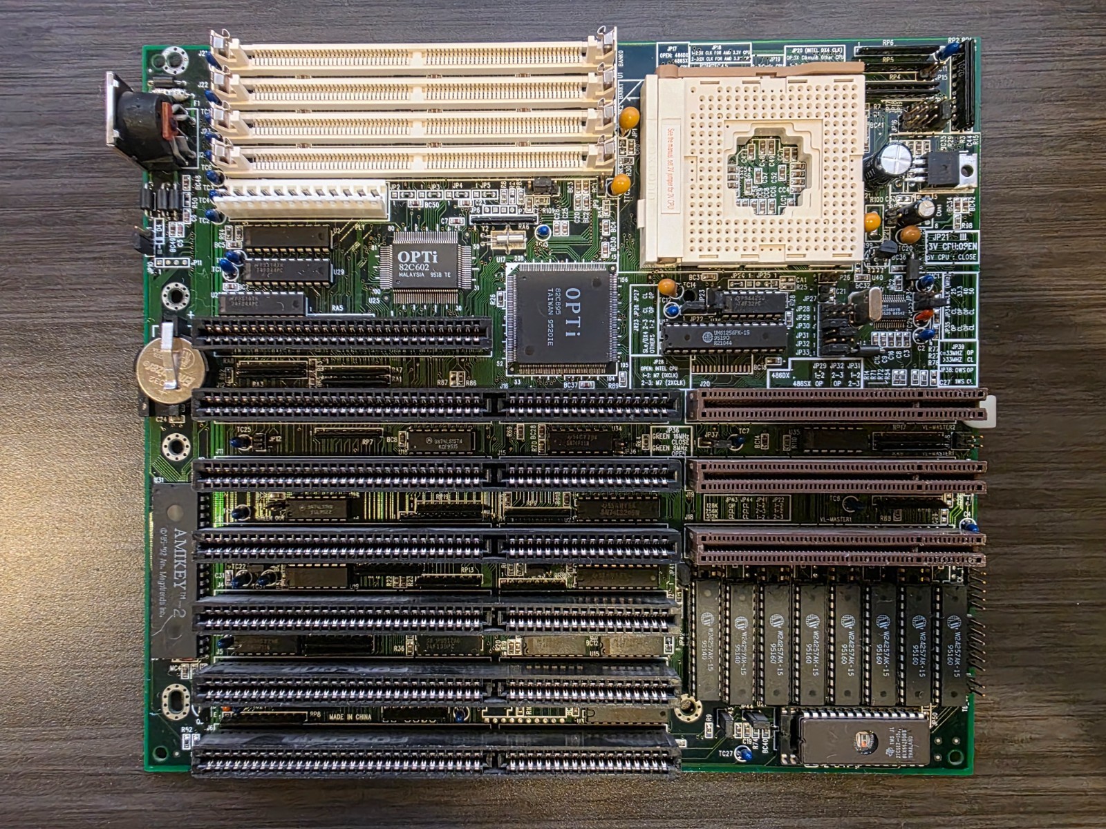QDI V4P895GRN/SMT v1.0 486 Socket 3 Baby AT Motherboard w/256K Cache