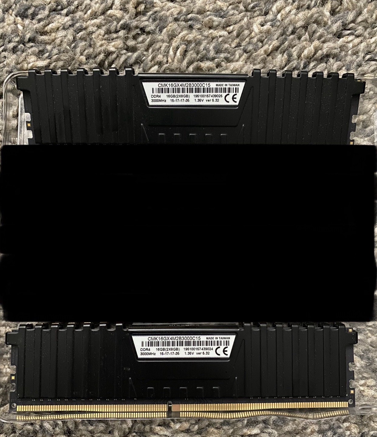 Corsair Vengeance 16GB (2 x 8GB) PC4-24000 (DDR4-3000) RAM (CMK16GX4M2D3000C16)