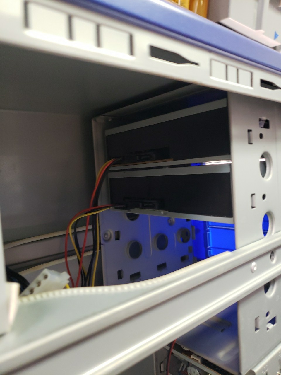 generic Classic Max Storage case blue with 300w power supply & extras free ship