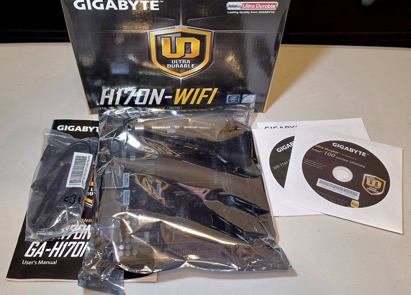 GIGABYTE GA-H170N-WIFI Mini ITX Motherboard