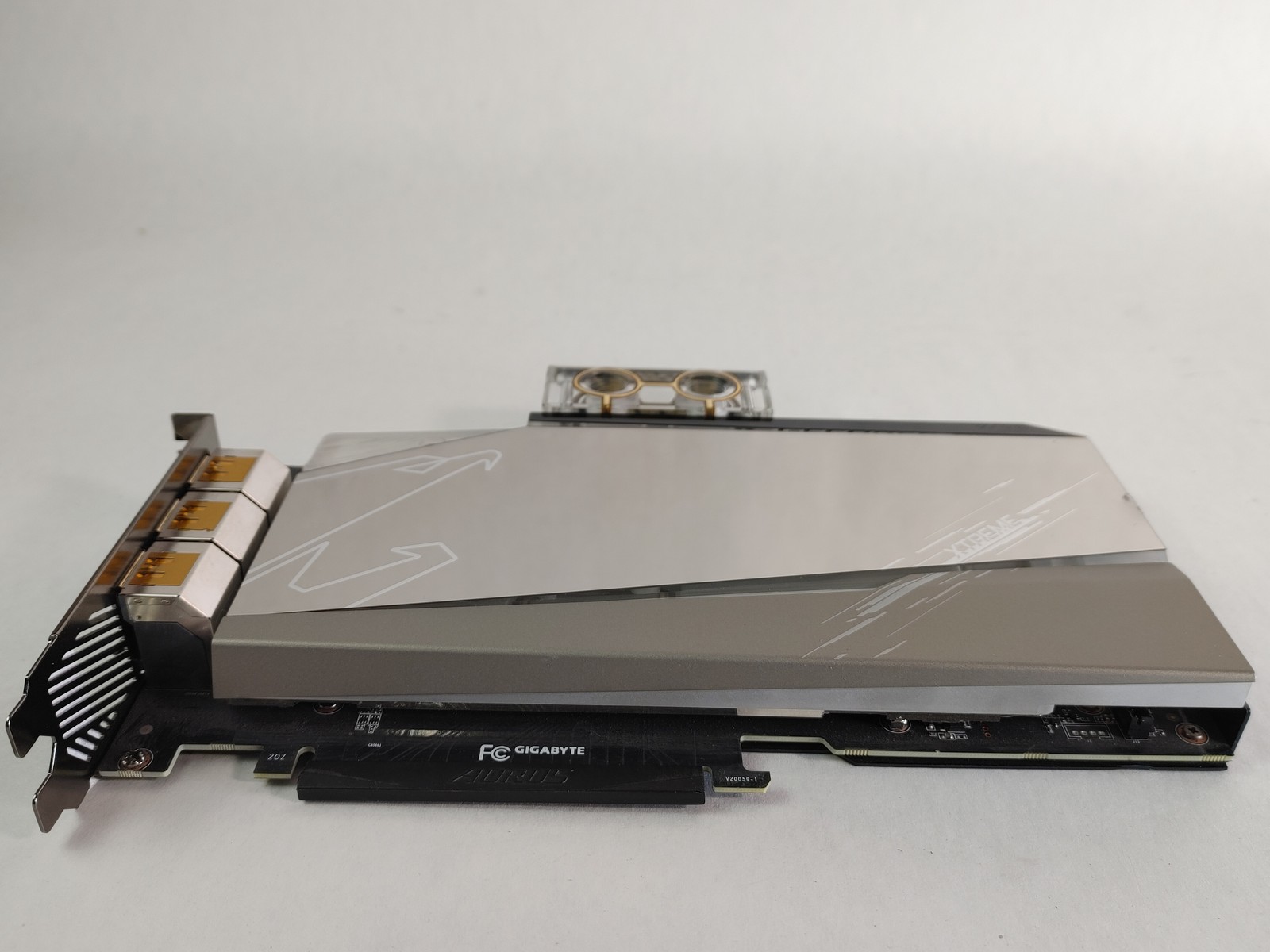 Gigabyte NVIDIA AORUS GeForce RTX 3080 XTREME Waterforce WB 10 GB GDDR6X PCI