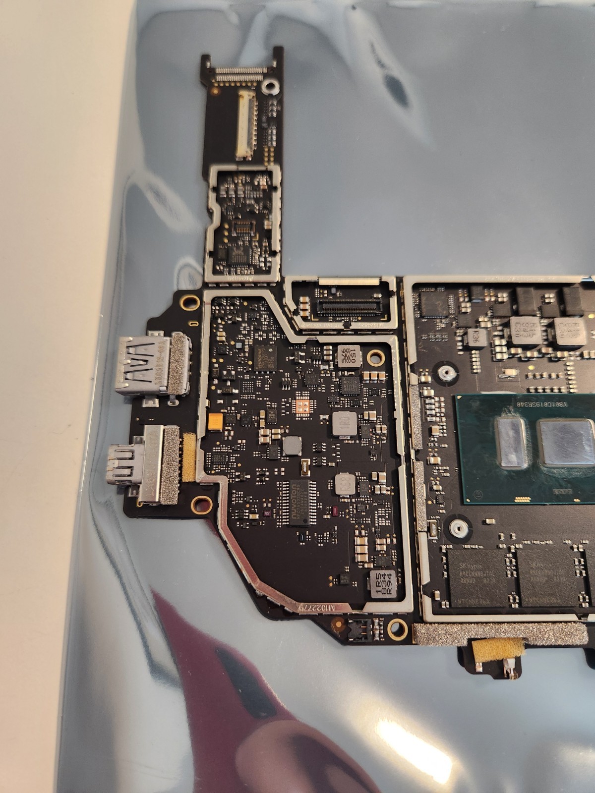 Microsoft Surface Pro 5 1796 Motherboard Intel i5-7300U 8GB 256GB M1007506-015
