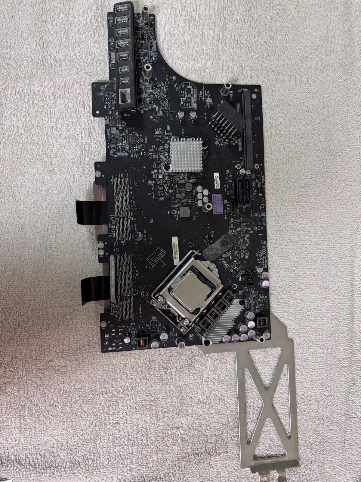 Apple iMac 27” Mid 2011 A1312 Logic Board 820-2828-A with CPU And Heat Sink