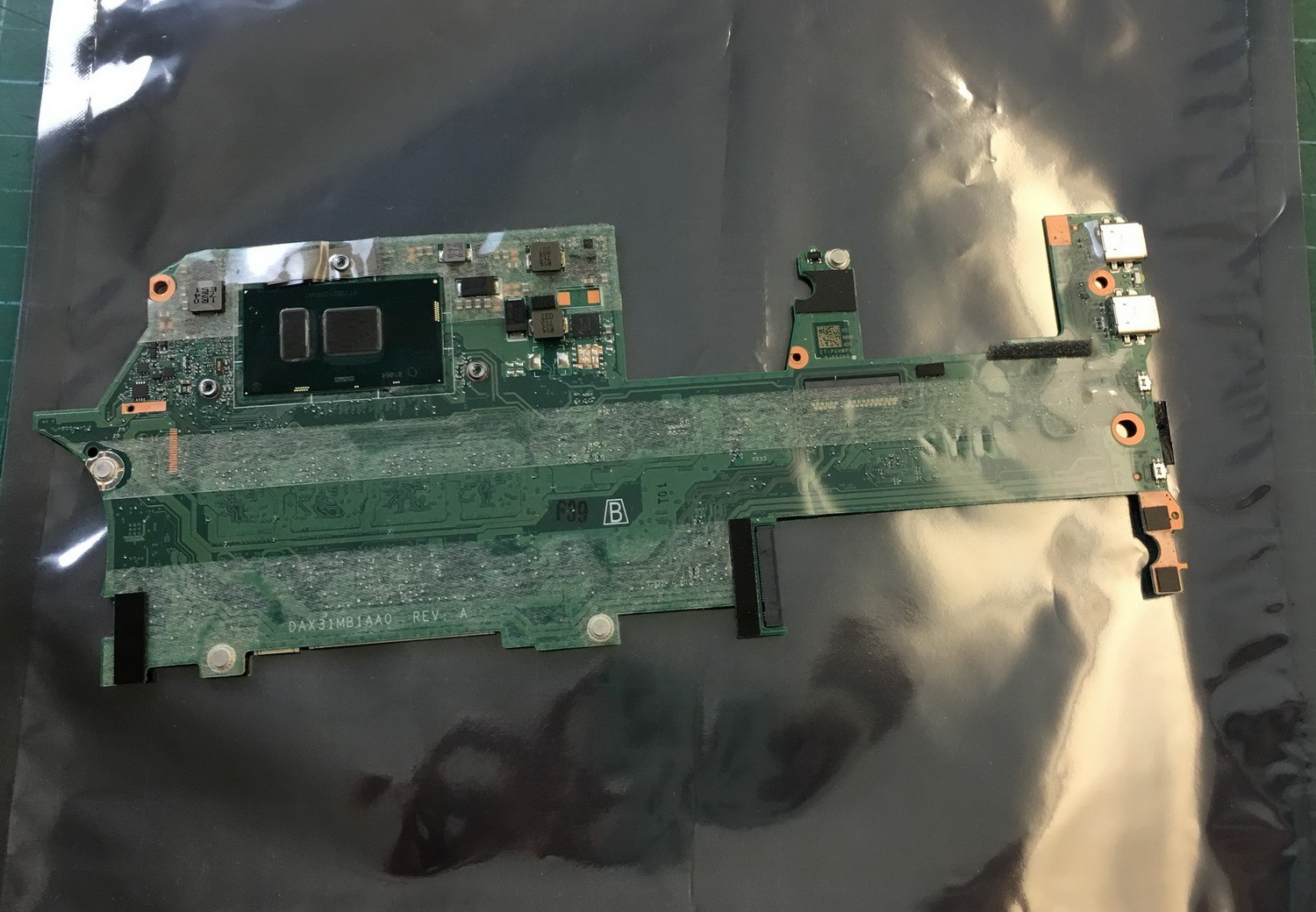 HP Spectre x360 13-AC 13.3″ Intel i7-7500U 2.7Ghz 16gb Motherboard DAX31MB1AA0