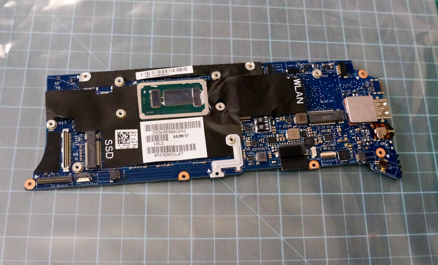 Dell XPS 13 9350 i7-6560U 2.20Ghz 8Gb Motherboard Iris HD 540 6D13G LA-C881P