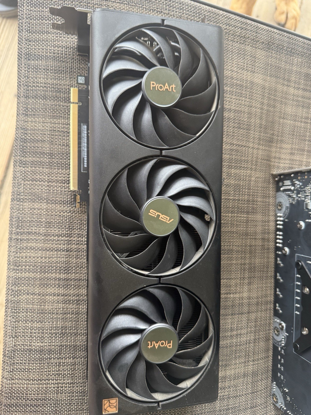 ASUS ProArt NVIDIA GeForce RTX Triple Fan, DisplayPort/HDMI, Multi-Monitor