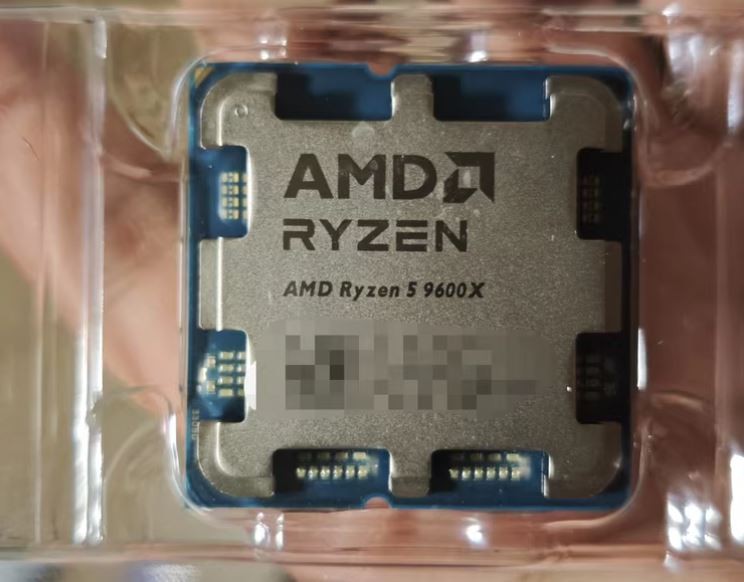 AMD Ryzen 5 9600X – 5.4Ghz Processor – AM5 – 6-Core 12-Thread scattered pieces