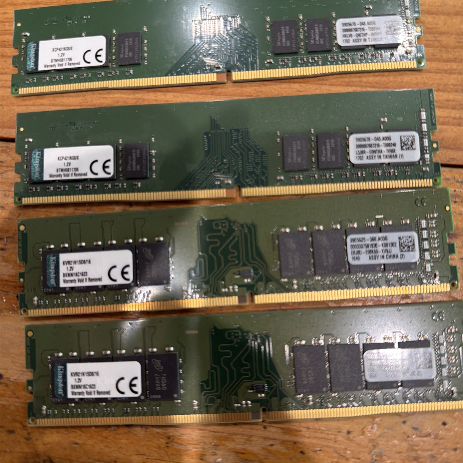 Kingston ValueRAM 8GB PC4-17000 DDR4-2133 Memory – KVR21N15S8/8