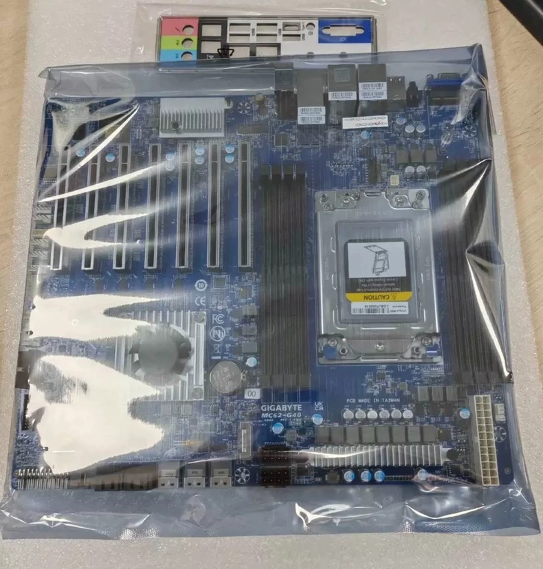 NEW Gigabyte MC62-G40 (rev. 1.0) DDR4 Motherboard sWRX8 Socket 8xDIMM Slots