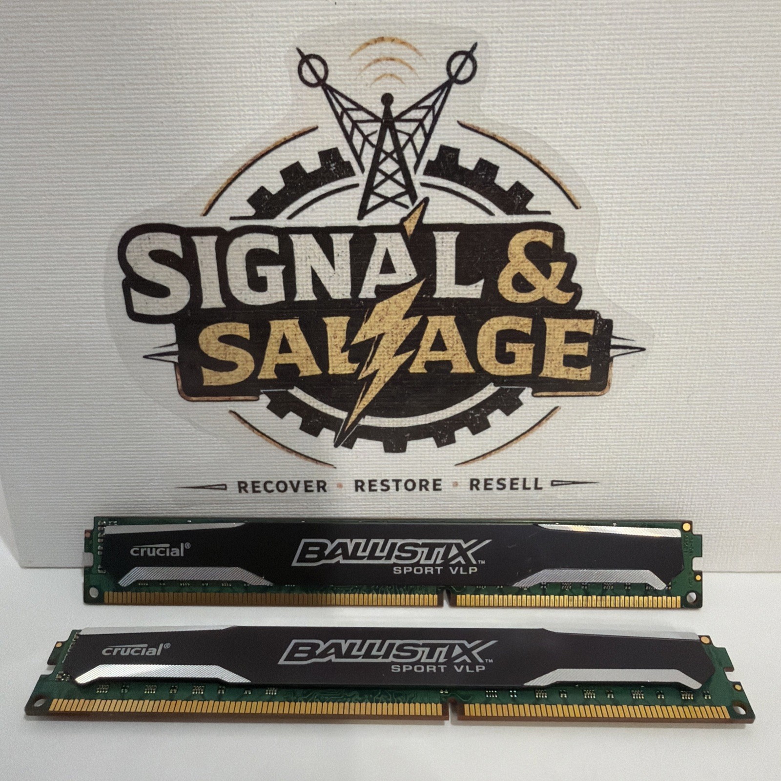 Crucial Ballistix Sport VLP 8GB Kit (2x4GB) DDR3 1600 PC3-12800 Desktop RAM