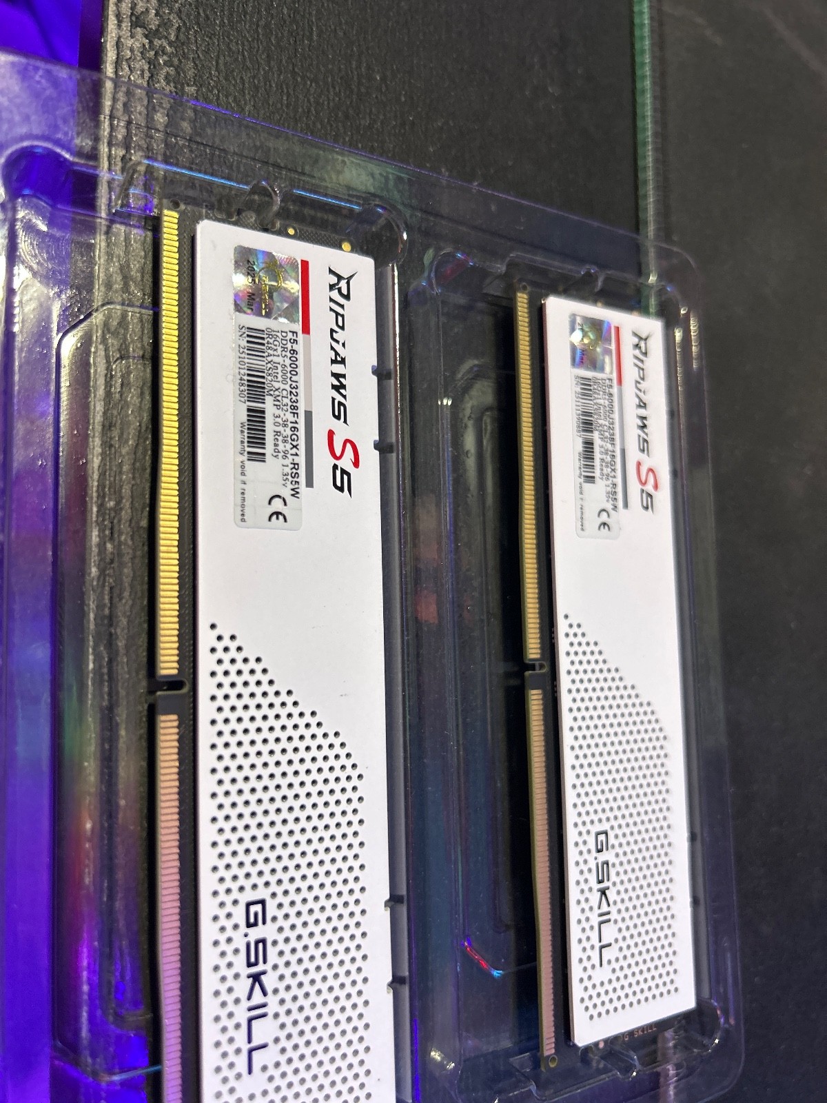 32gb Ripjaws S5 DDR5 6000hz cl32-38-38-96 1.35v white g skill Ram 2-16gb sticks