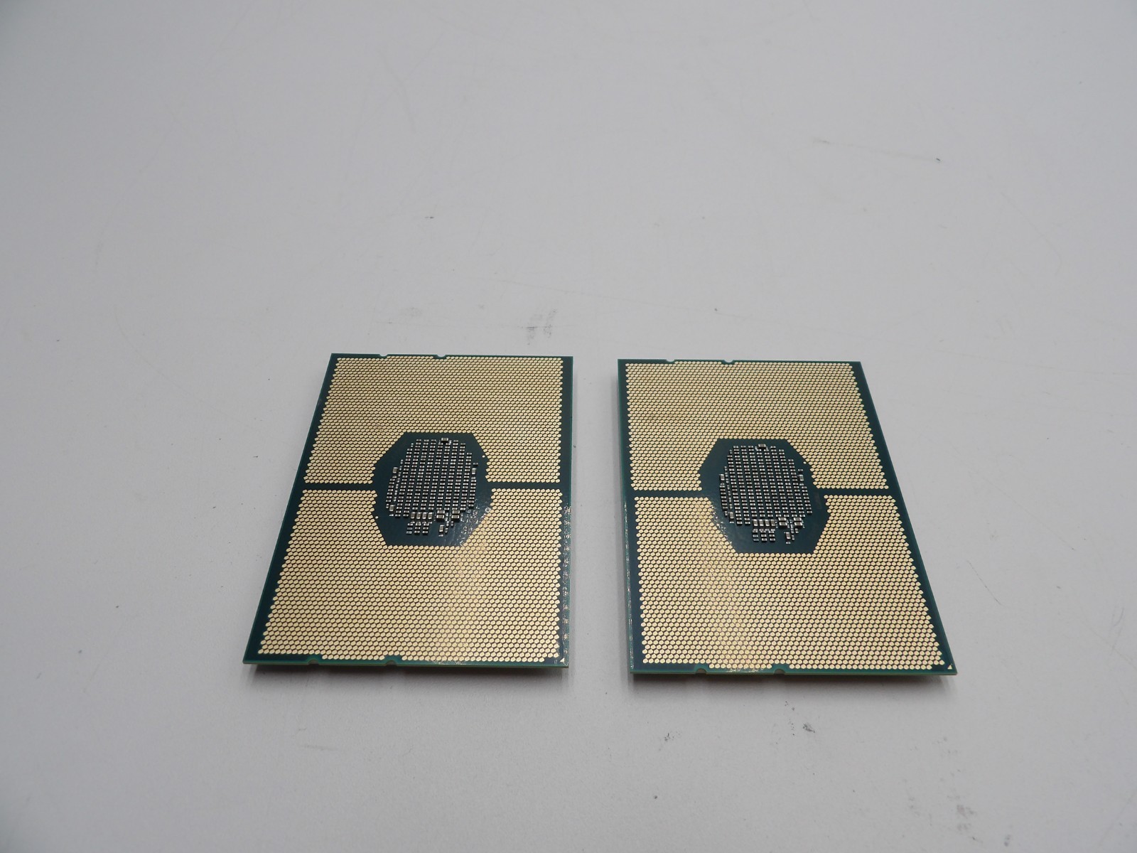 Lot of 2-Intel Xeon Silver 4210 (SRFBL) 2.2GHz 10C 20T 13.75MB Cache Processors