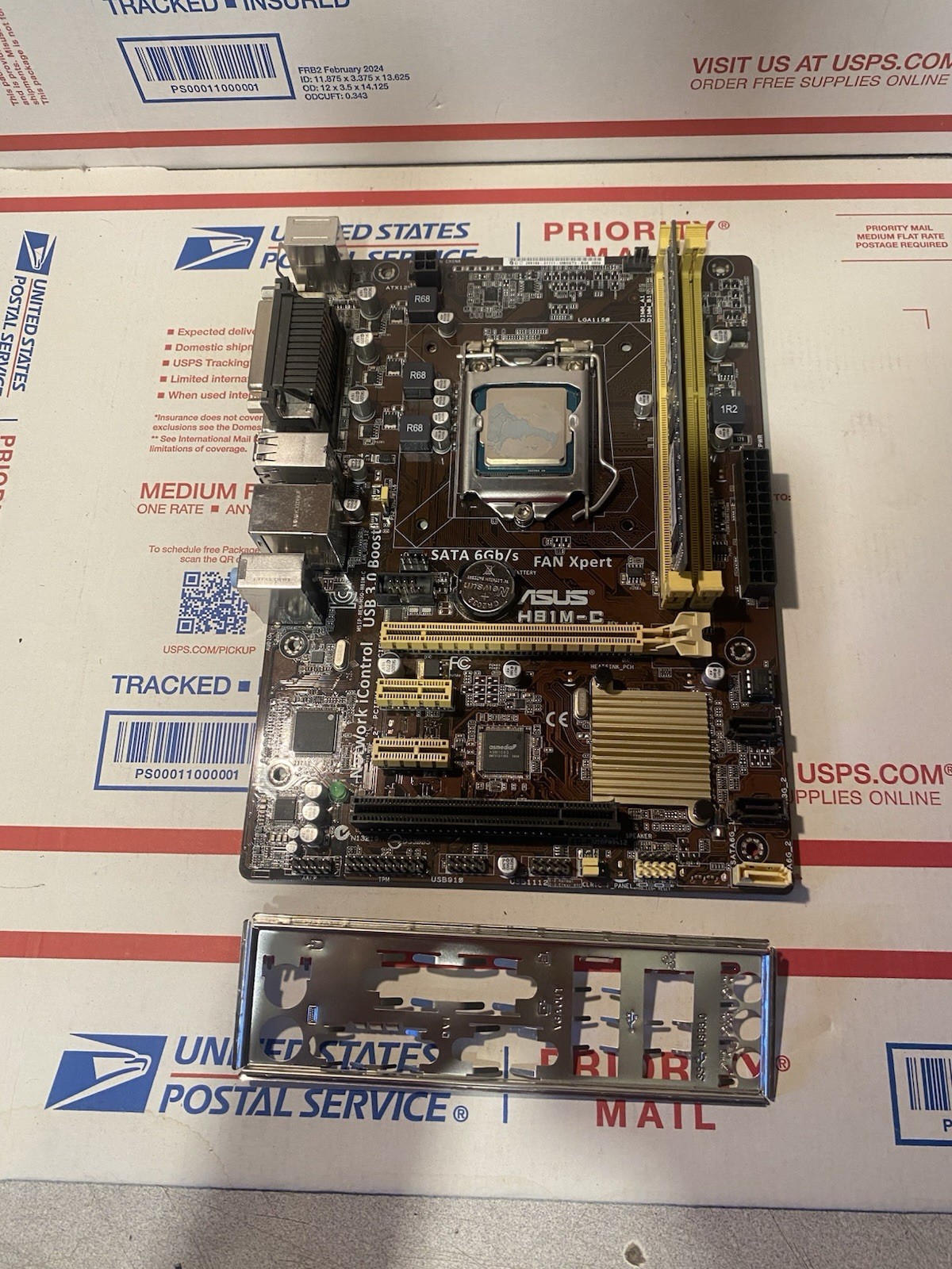 ASUS H81M-C Motherboard Core i3 4th Gen, 4GB RAM, IO Shield Tested