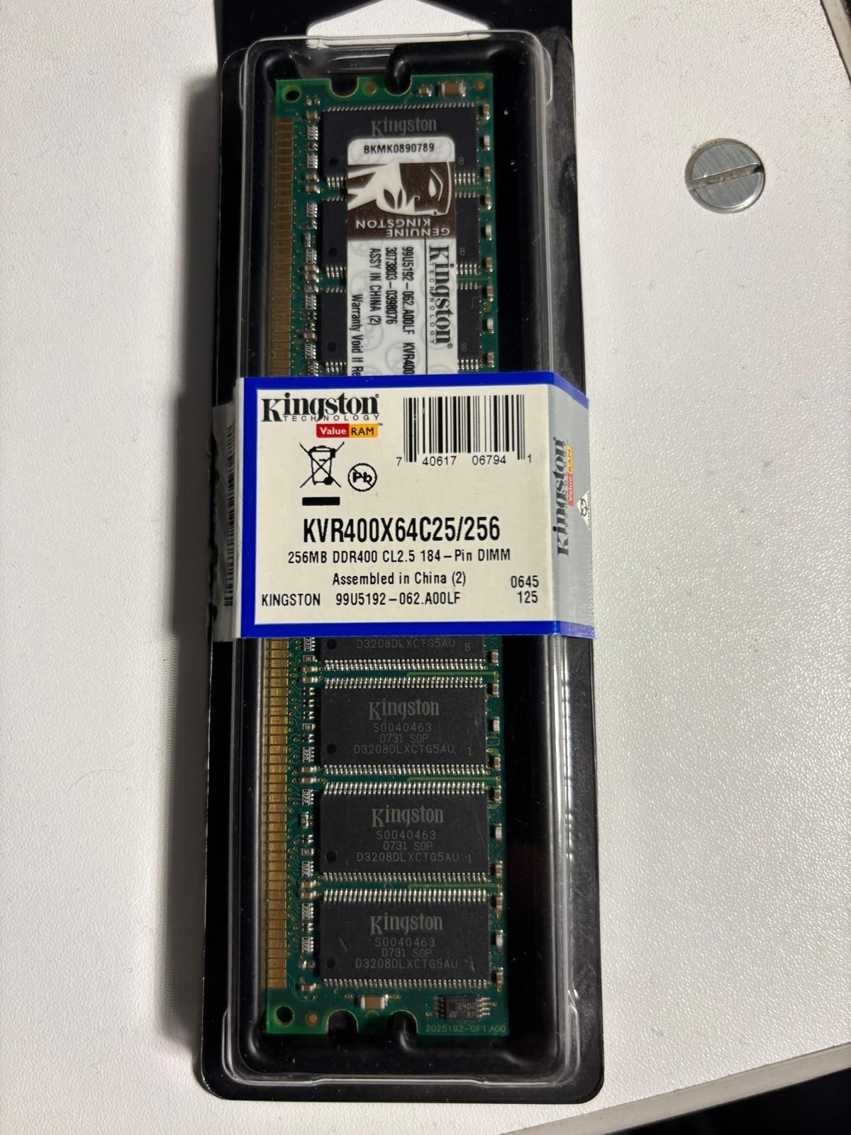 256MB KINGSTON Kvr400x64c25/256, 2.6V, 400MHZ