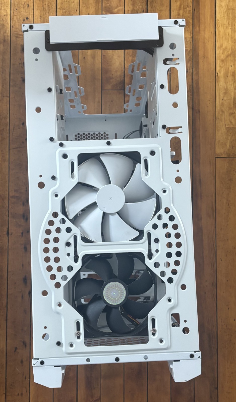 Phanteks Enthoo Pro ATX Full Tower Case – Includes 2 Corsair RGB Fans