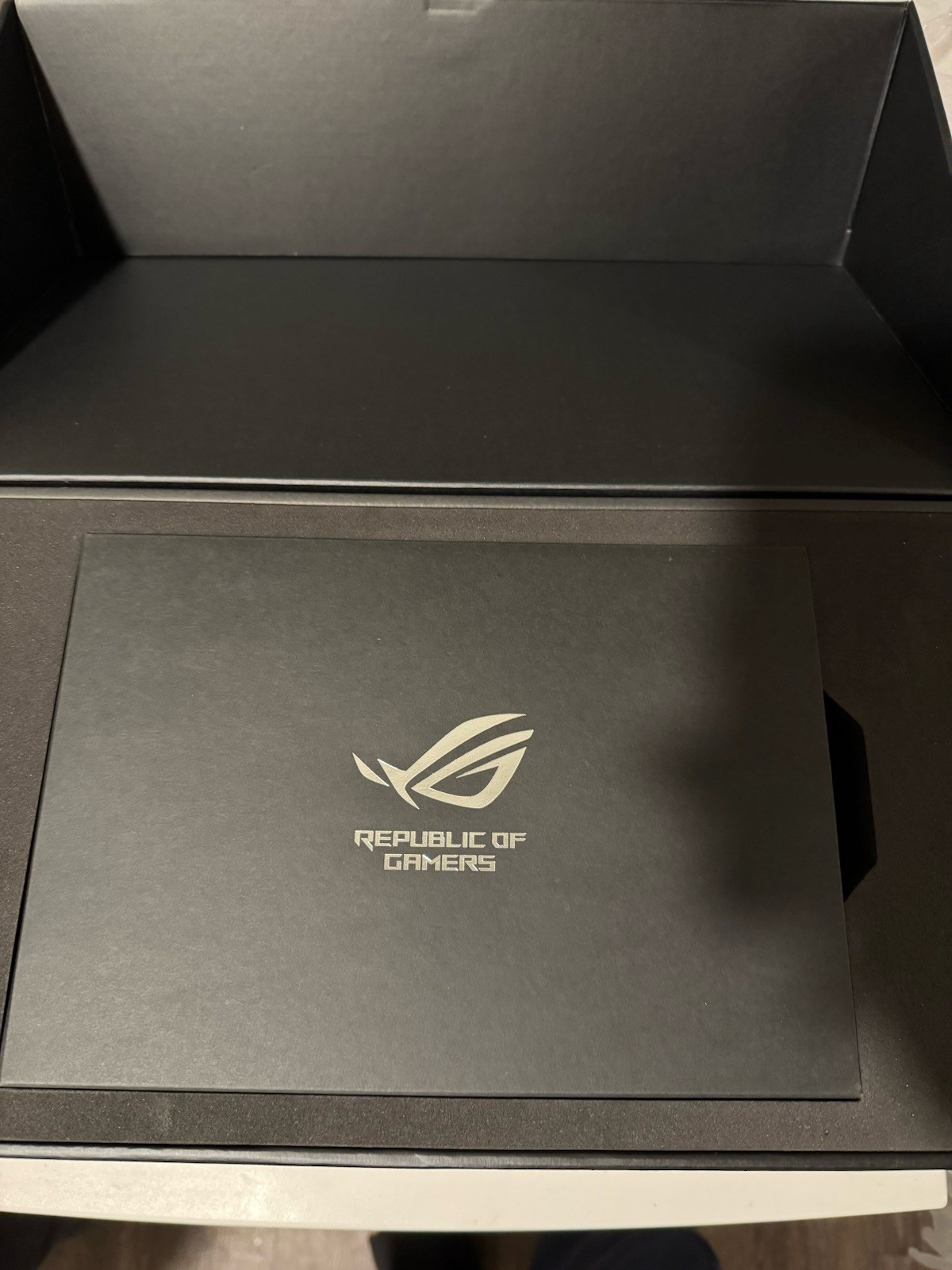 Asus Astral RTX 5090 Cooler + Pcb No Core And VRAM With Box (US Stock)