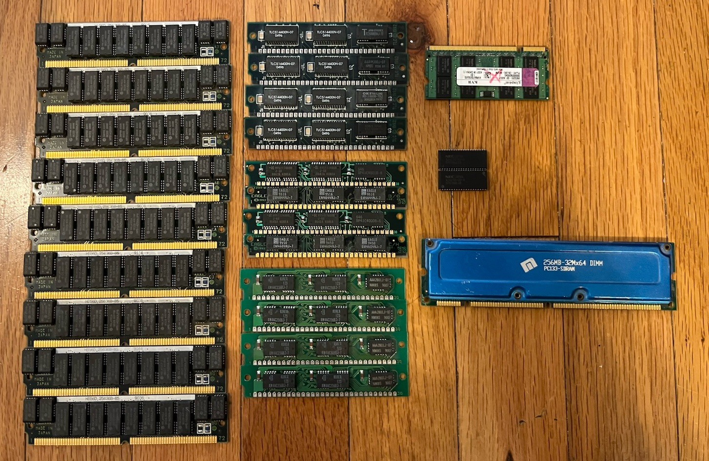 Lot of Vintage SIMM RAM Modules + Others (UNTESTED)