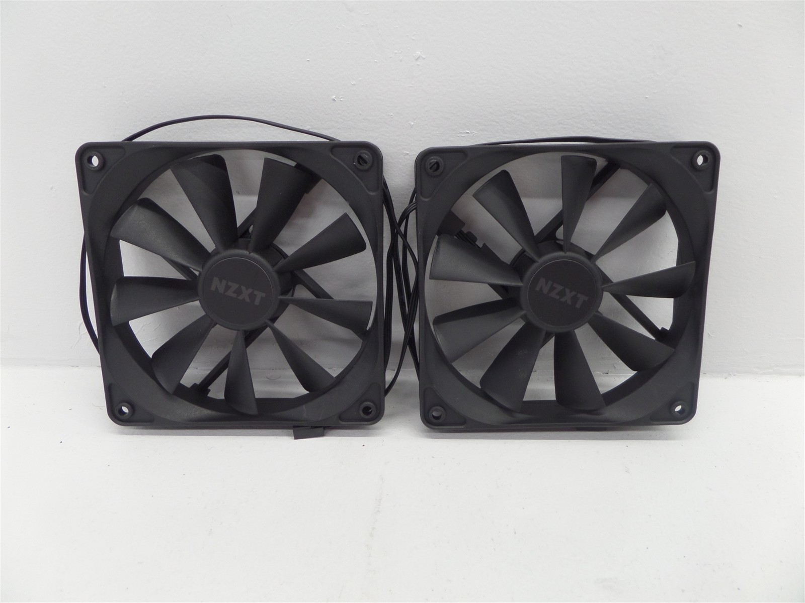 Lot Of 2- NZXT RF-AF12C-RB Rifle Bearing 120mm Case Fan