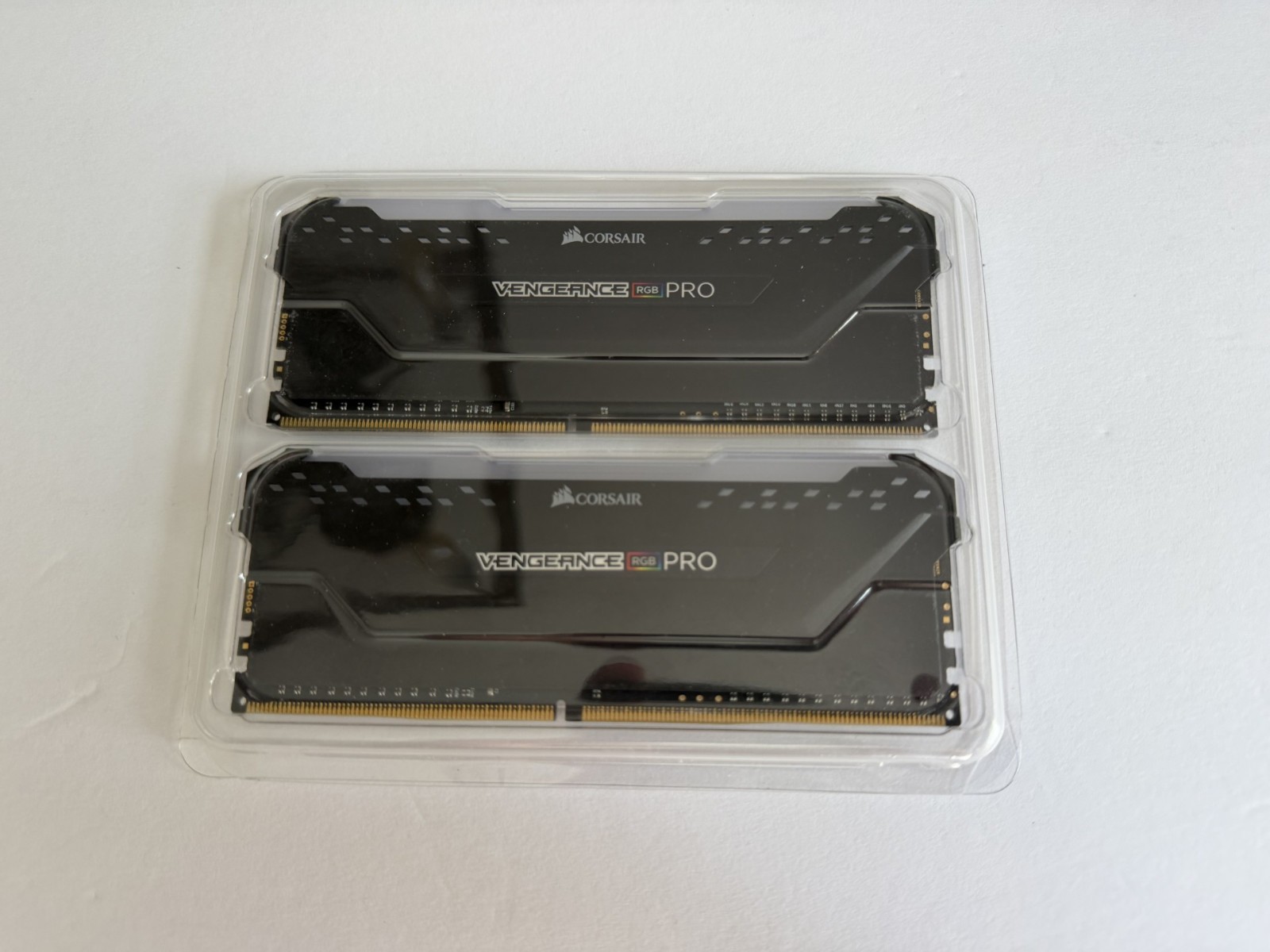 Corsair Vengeance RGB Pro 16GB (2x8GB) RAM DDR4 3200MHz CMW16GX4M2C3200C16