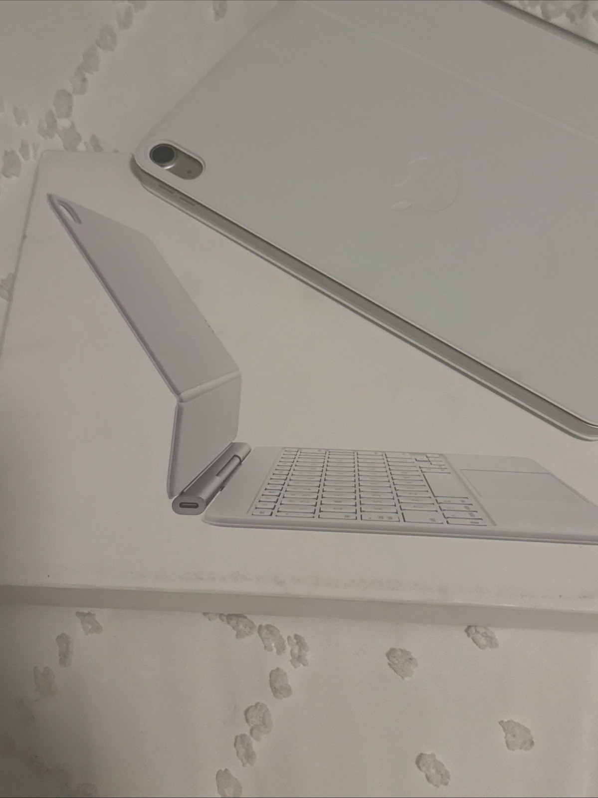 iPad Air Magic Keyboard White Model A3339 Made In China Original