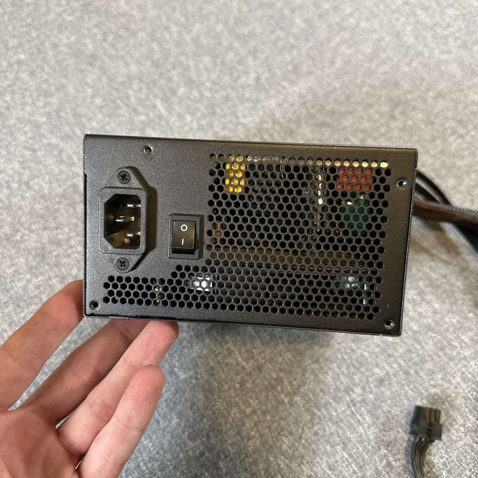 Corsair CX750M 750W 80 Plus Semi Modular 75-002019 Power Supply (NOT TESTED)