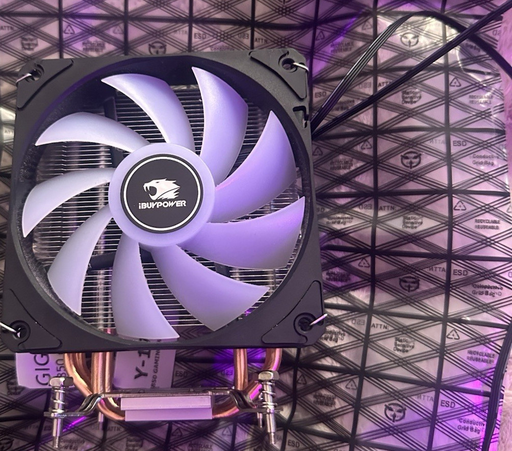 iBuyPower CPU Fan with Heatsink Black White Copper Aluminum Plastic