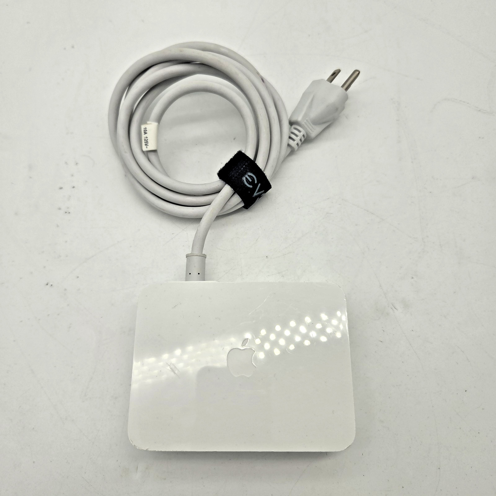 Genuine Apple A1096 Cinema HD Display AC Power Supply/Adapter 65W 24.5V 2.65A