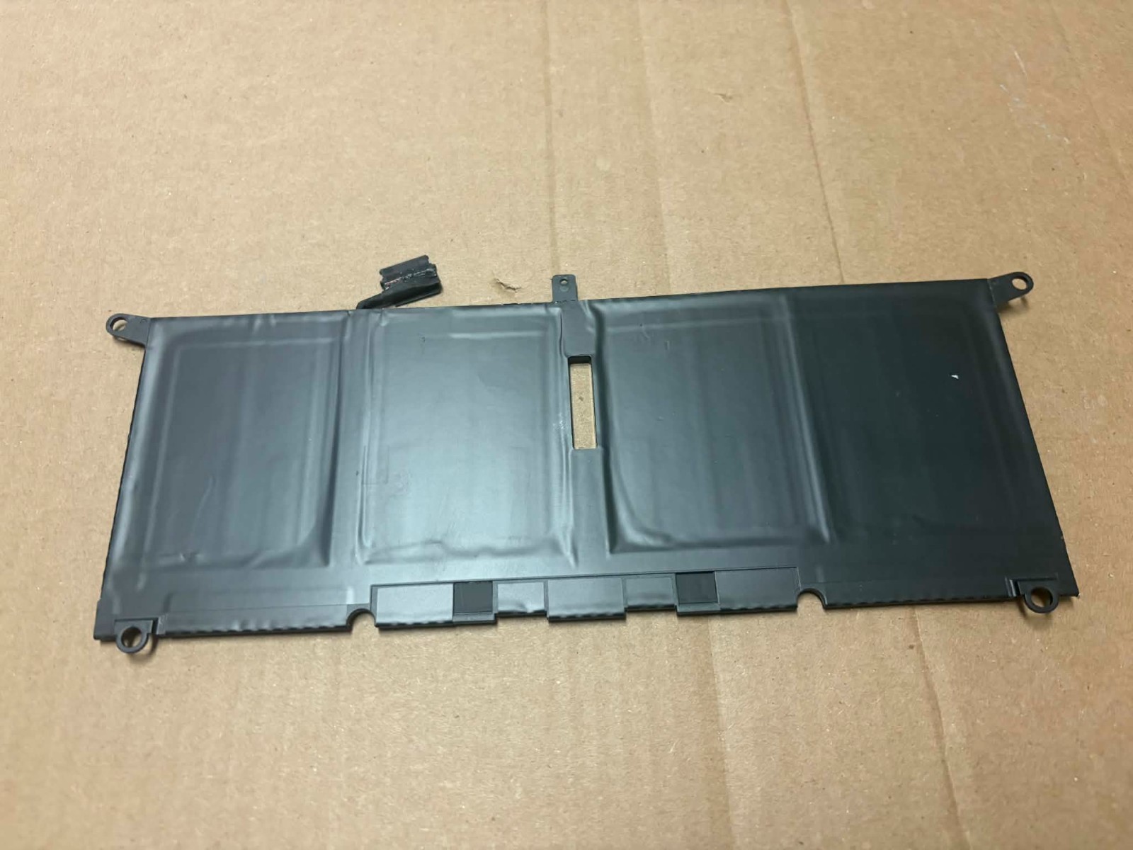 Genuine 52WH DXGH8 V48RM Battery For Dell XPS 15 2017 9560 13 9370 P82G001 HK6N5