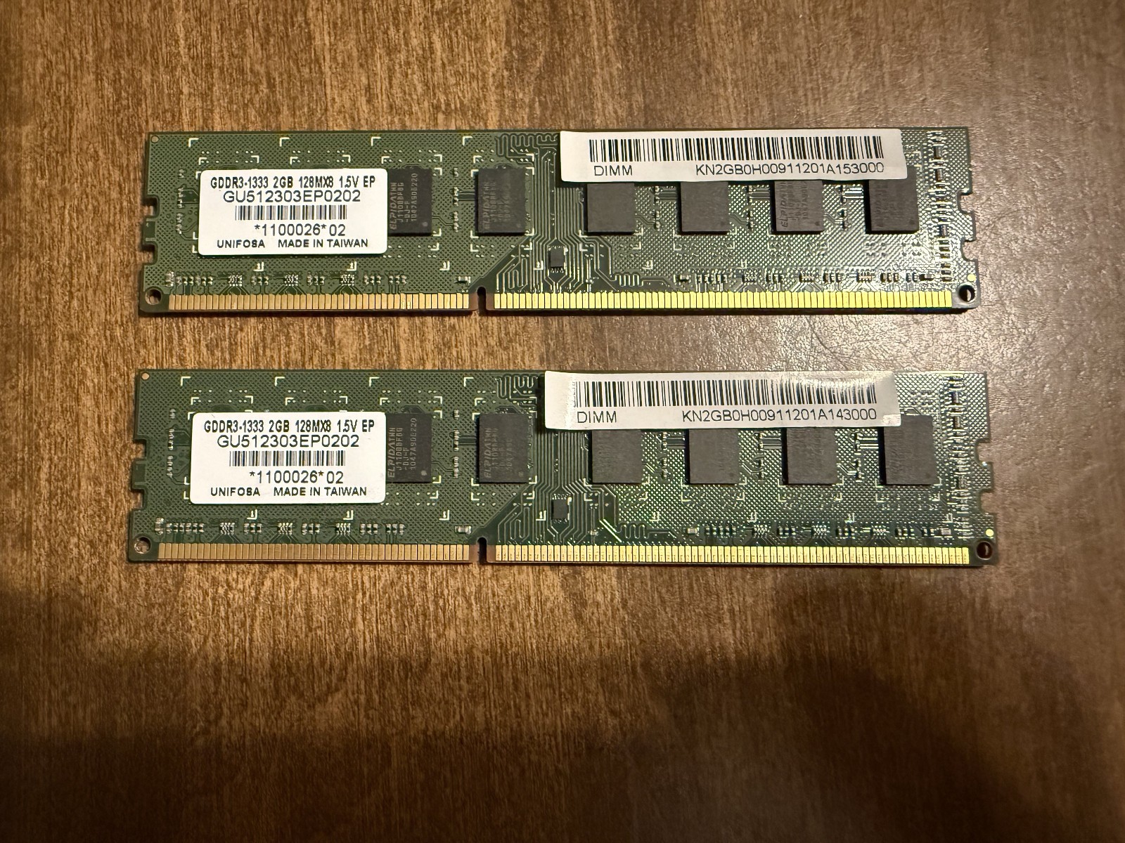 Unifosa GDDR3-1333 4GB (2x2GB) 128MX8 1.5V DIM SDRAM PC3-10600 GU512303EP0202
