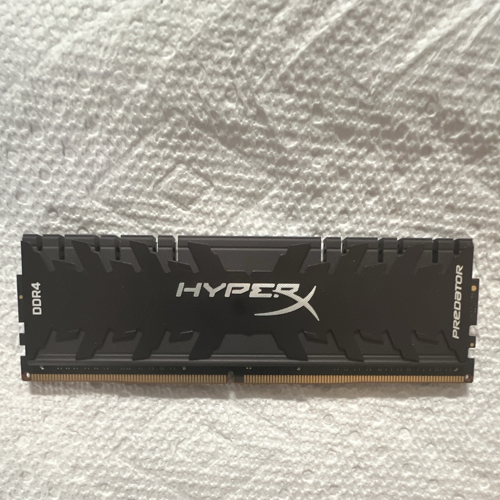 HyperX Predator 32GB (2x16GB) DDR4-3000 PC4-24000 DIMM Non-ECC