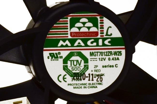 Protechnic MGT7012ZR-W25 4-Pin PWM Function Computer Fan 12V (70x70x25 MM)