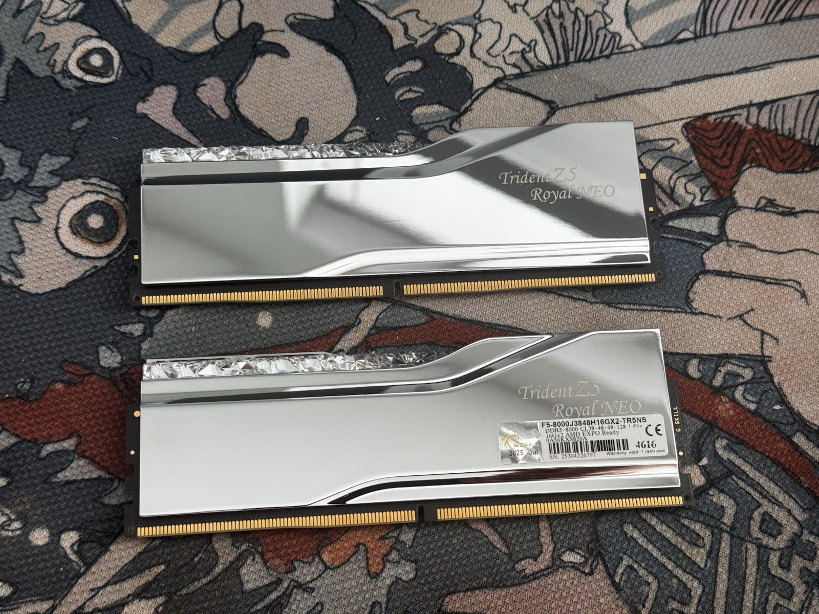 G.SKILL Trident Z5 Royal Neo DDR5 32GB (2x16GB) 8000 MT/s AMD EXPO CL38-48-48