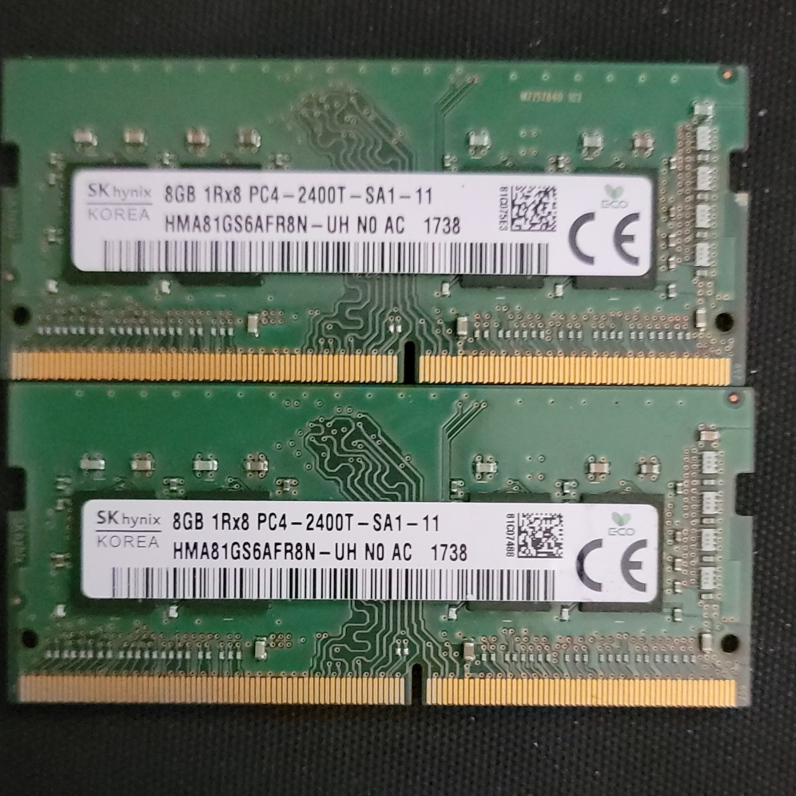 SK hynix 16GB (2x8GB) DDR4 SO-DIMM PC4-2400T ECC 260-Pin HMA81GS6AFR8N-UH