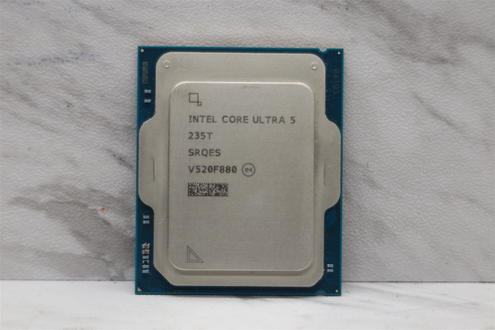 Intel Core Ultra 5 235T 35W low power 14 core 5GHz CPU Processor LGA1851 SRQES