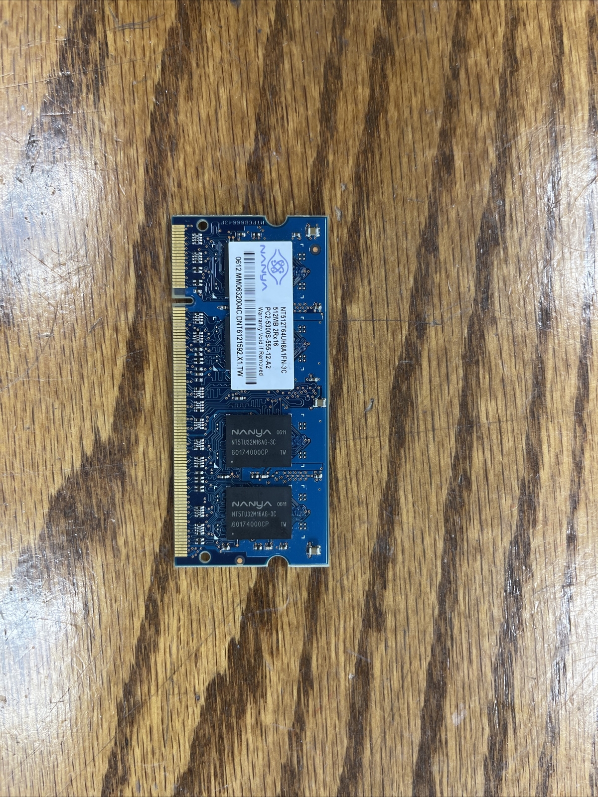 Nanya 512MB SO-DIMM DDR2 SDRAM Memory (NT512T64UH8A1FN-3C)