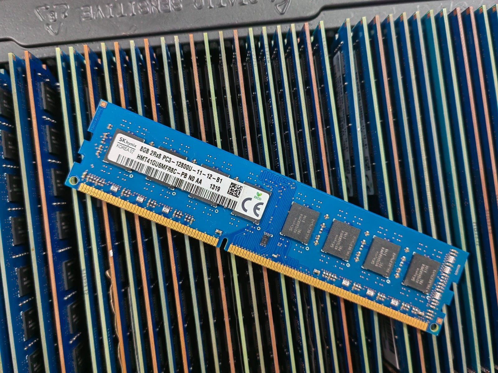 SK Hynix 8GB DDR3 1600 Desktop DIMM RAM PC3-12800U HMT41GU6MFR8C-PB 1.5v