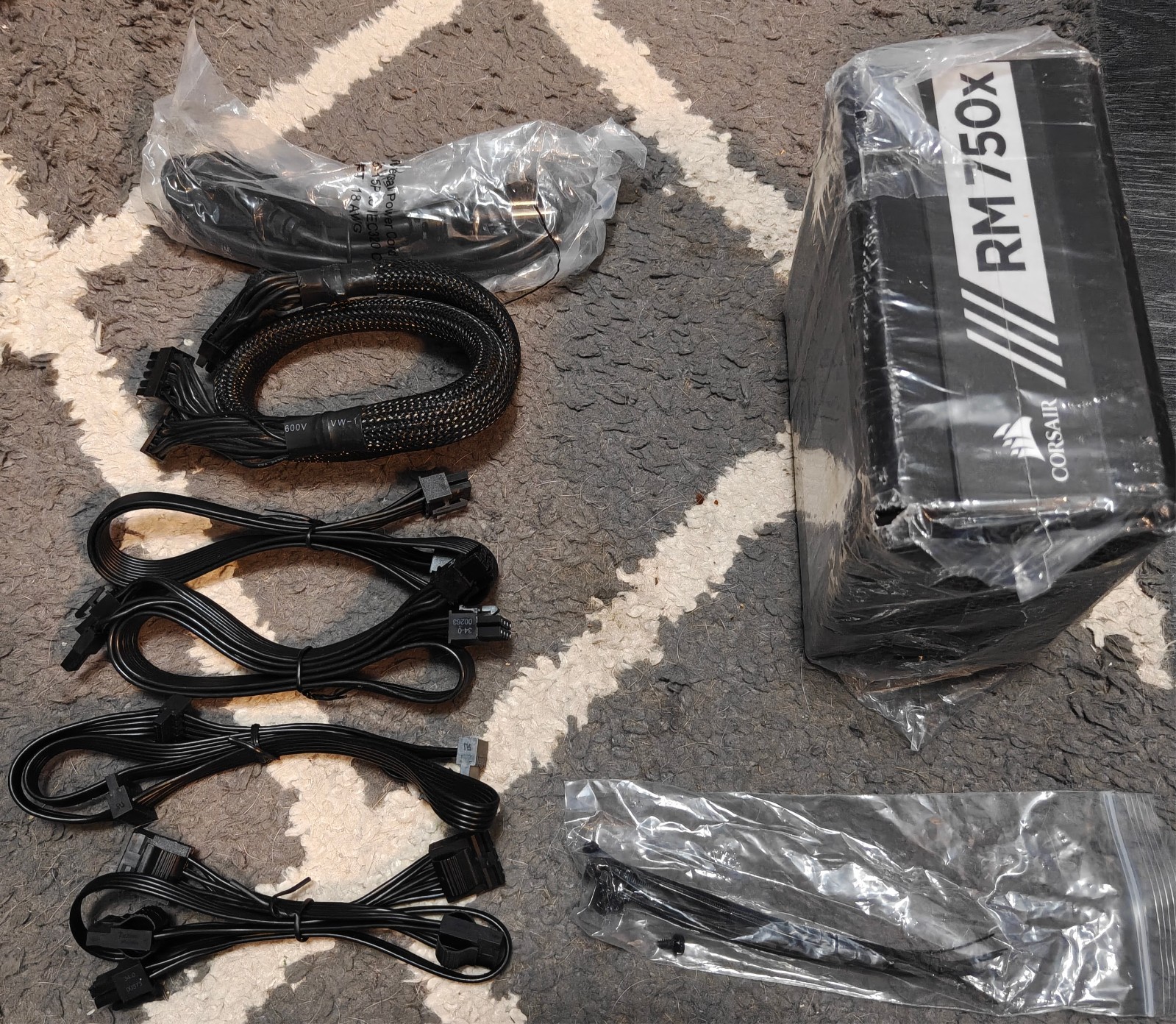 New Corsair RM750x 750W Fully Modular ATX Power Supply PSU w/ Cables – No Box