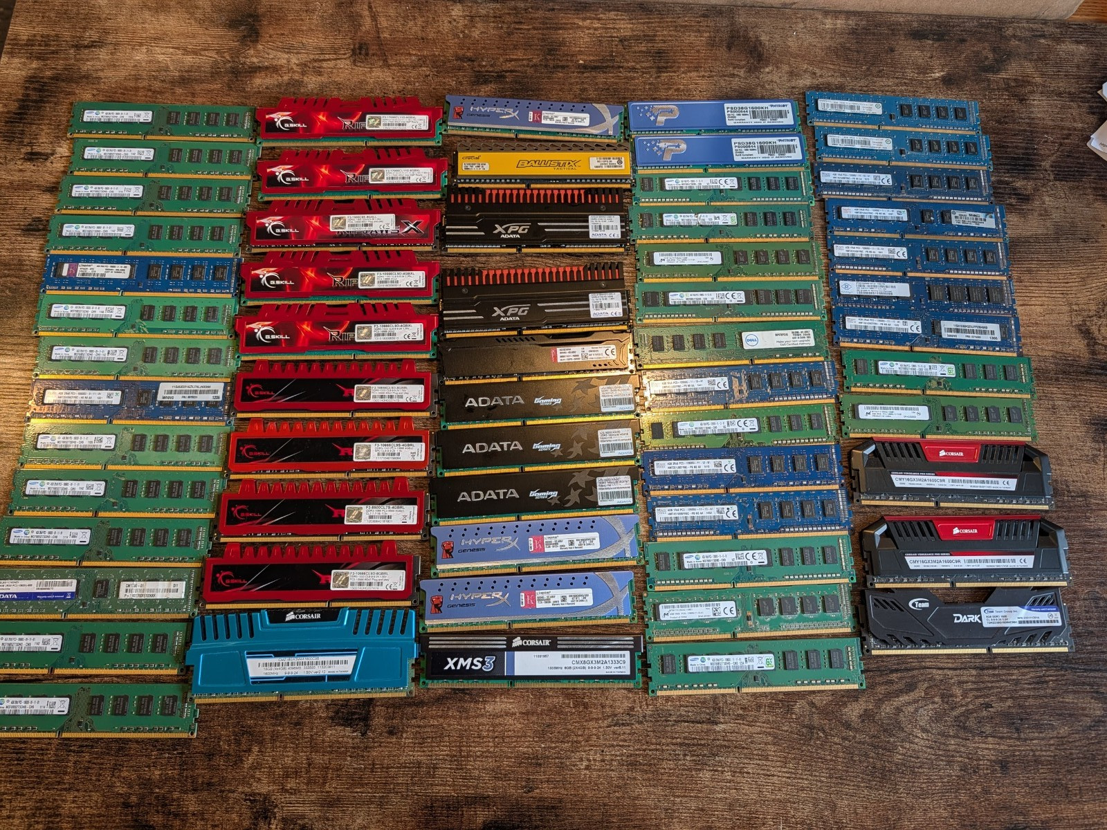 Lot DDR3 Desktop Mixed Major Brands 4GB PC3-12800U, PC3-10600U, PC3-8500 Lot 61