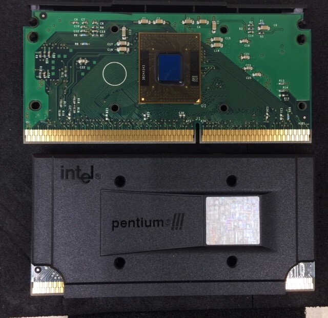 80526PY700256 INTEL P3 CPU STEP CODE SL3XM 700MHZ 256KB NEW 1 UNIT