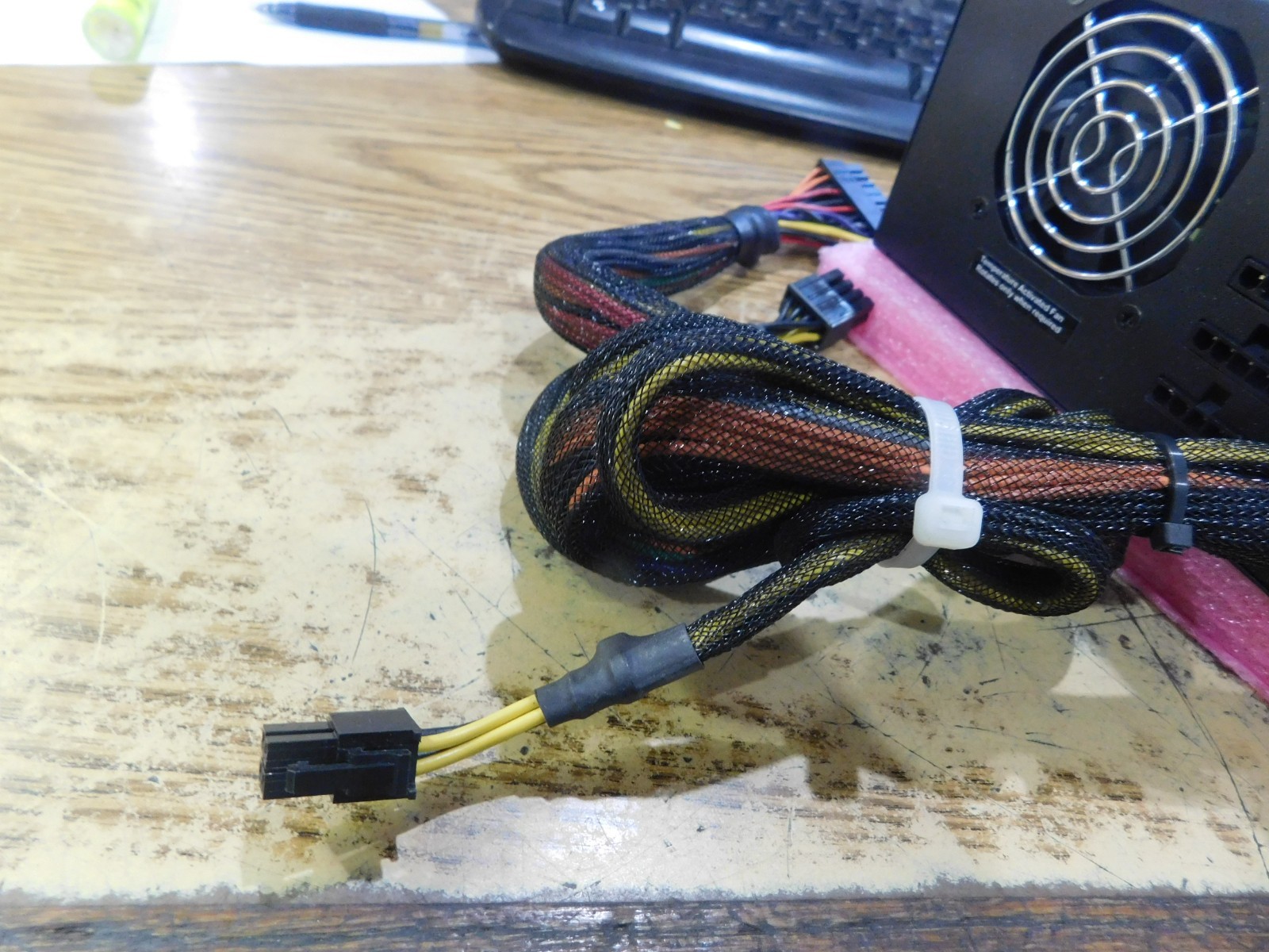 Sea Sonic Model SS-700HM Active PFC F3 Power Supply