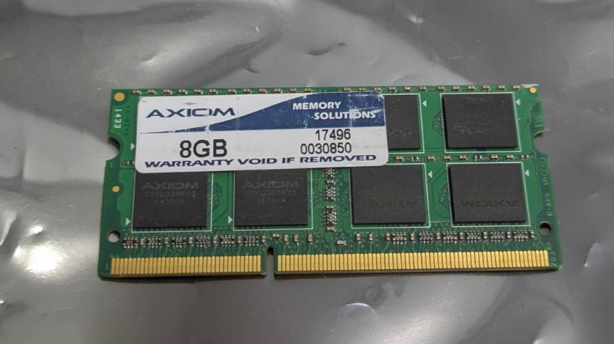 Axiom 8GB SO-DIMM PC3-12800 (DDR3-1600) non-ECC Memory