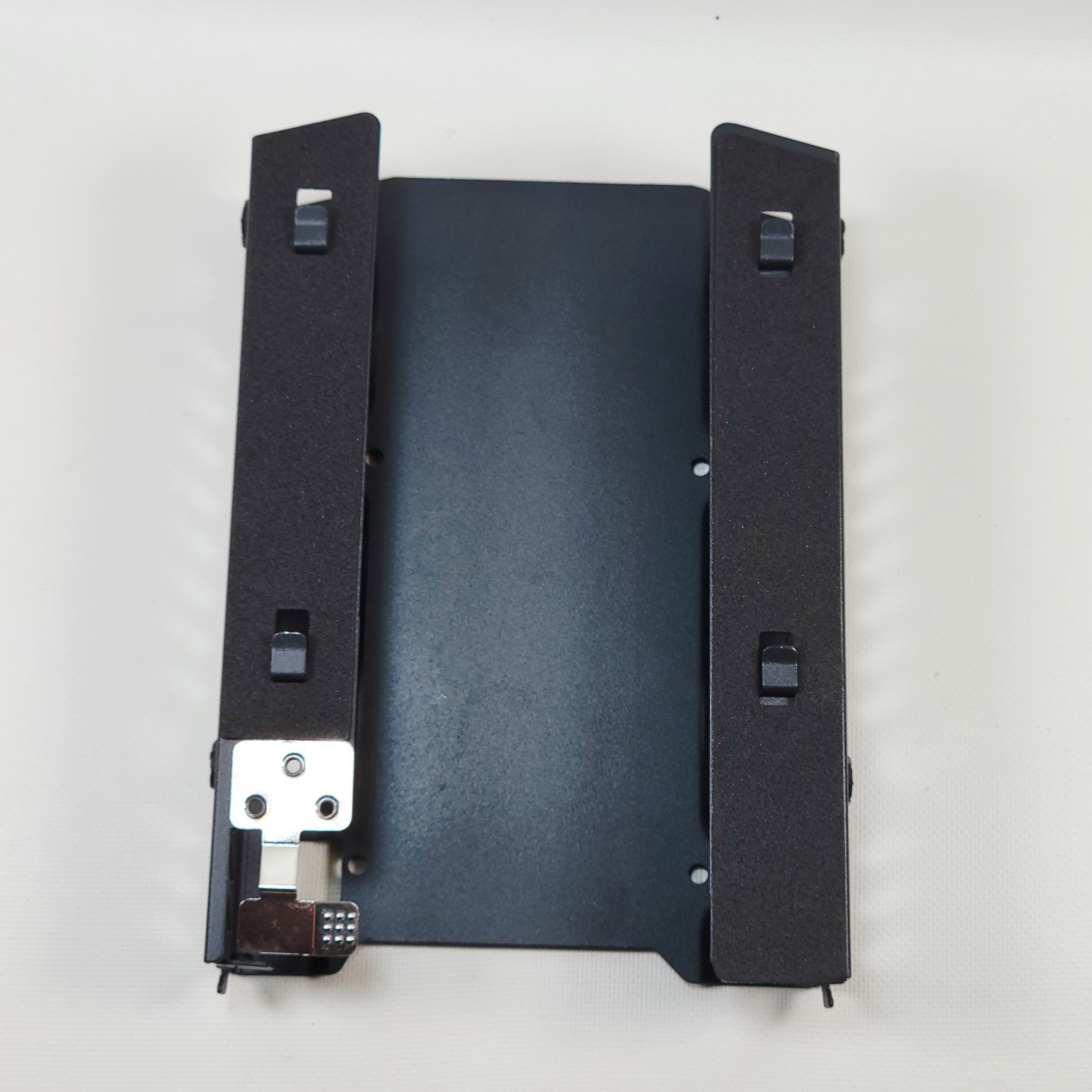 PHANTEKS Eclipse P600S Accessory Kit 3.5” HDD Brackets – SEE PICTURES