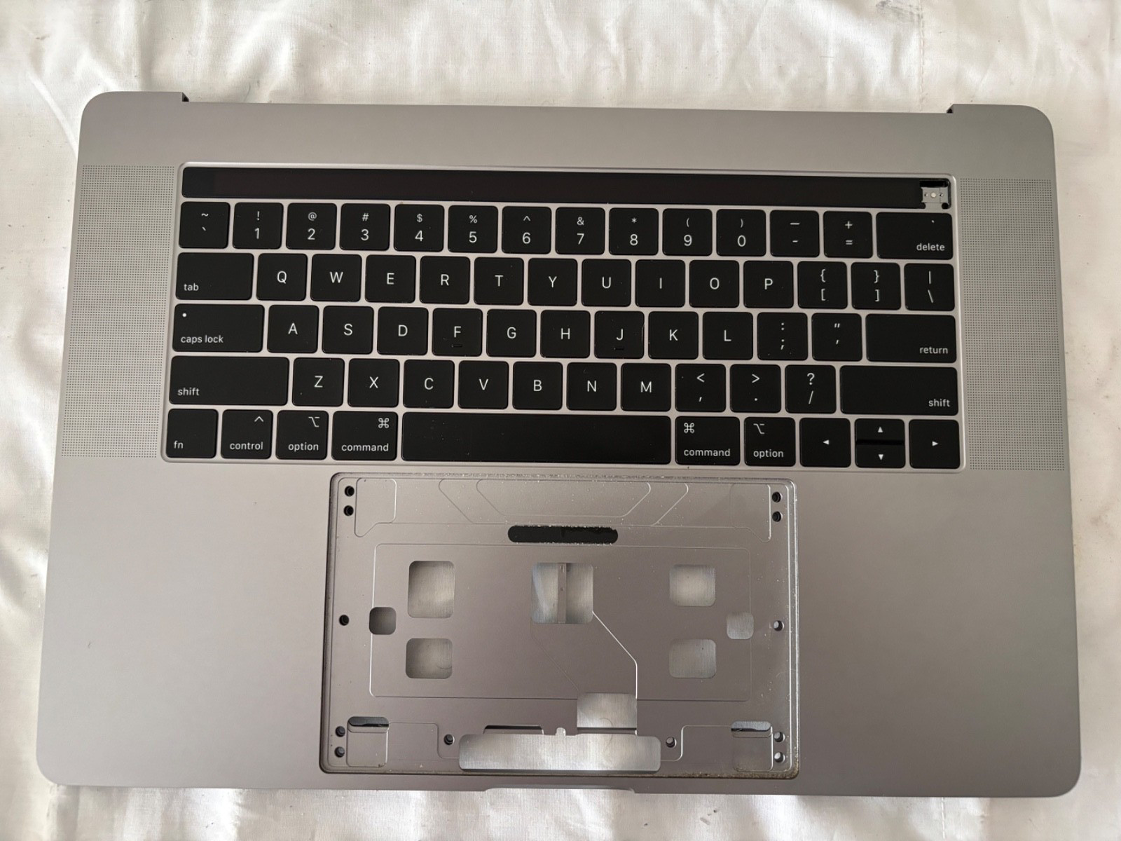 GENUINE MacBook Pro 15 2018 2019 A1990 Top Case (Palmrest) – Space Gray