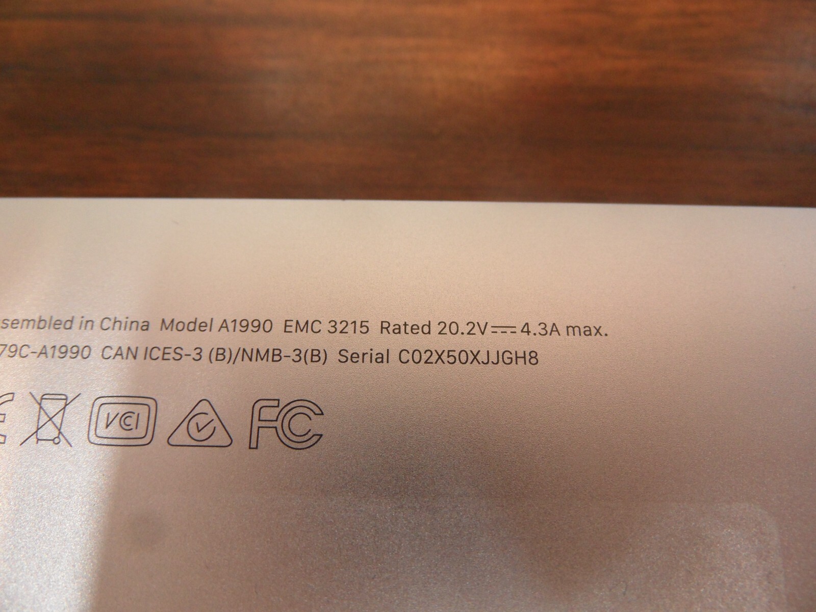 A1990 Macbook For Parts No Screen Can Not Load MacOs Errors Out Doing Recovery