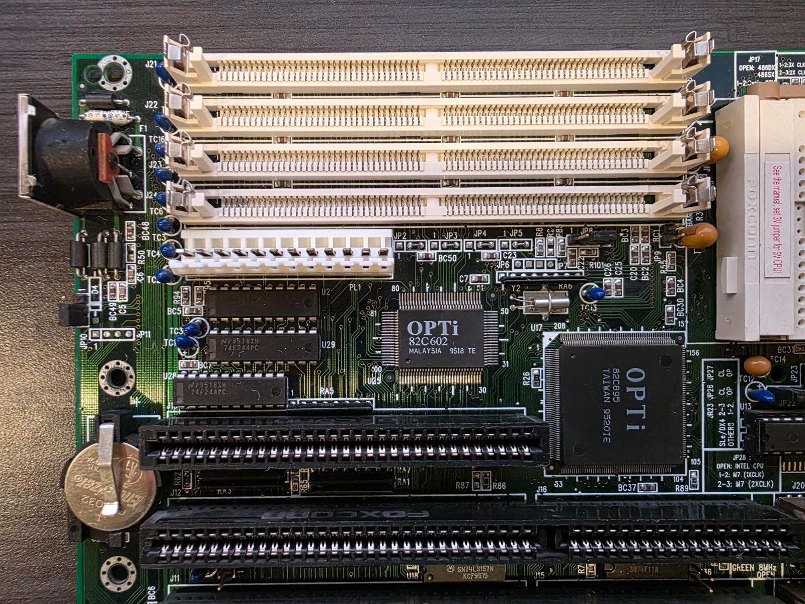 QDI V4P895GRN/SMT v1.0 486 Socket 3 Baby AT Motherboard w/256K Cache