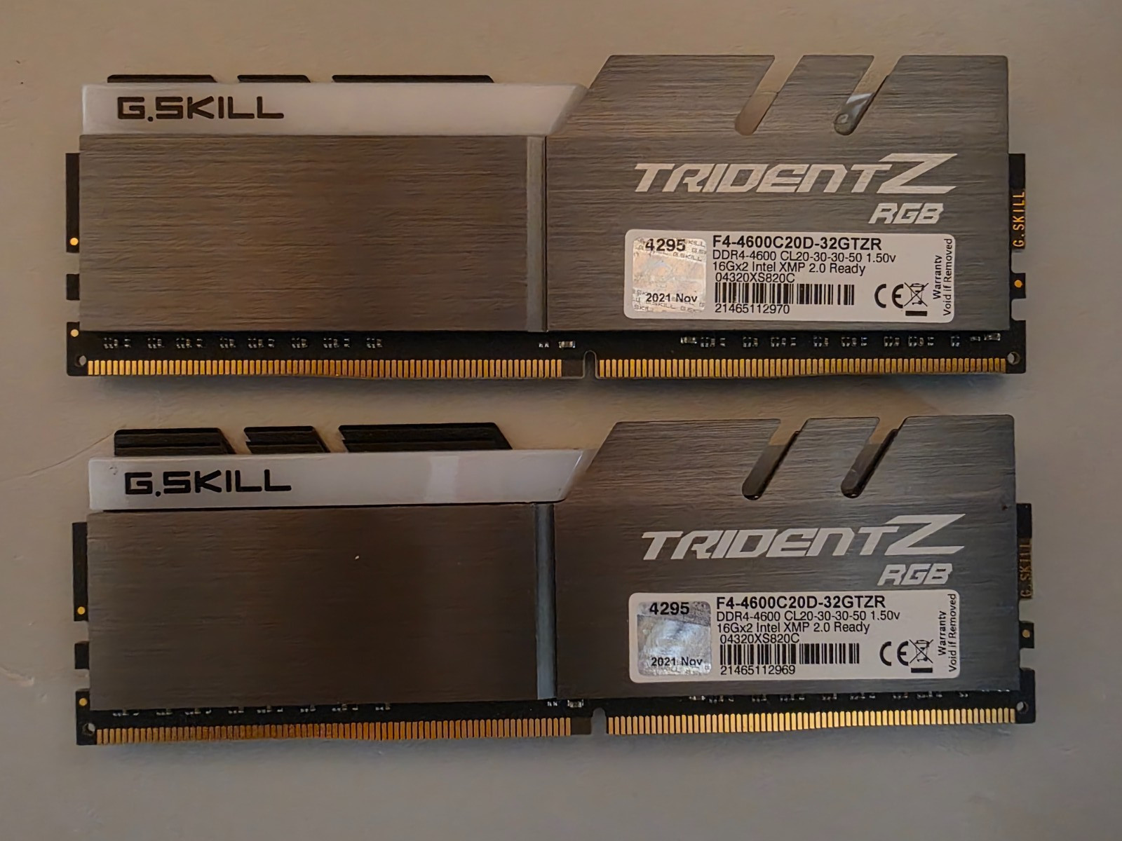 G.SKILL Trident Z RGB 32GB 2x16GB DDR4-4600 CL20 F4-4600C20D-32GTZR RAM