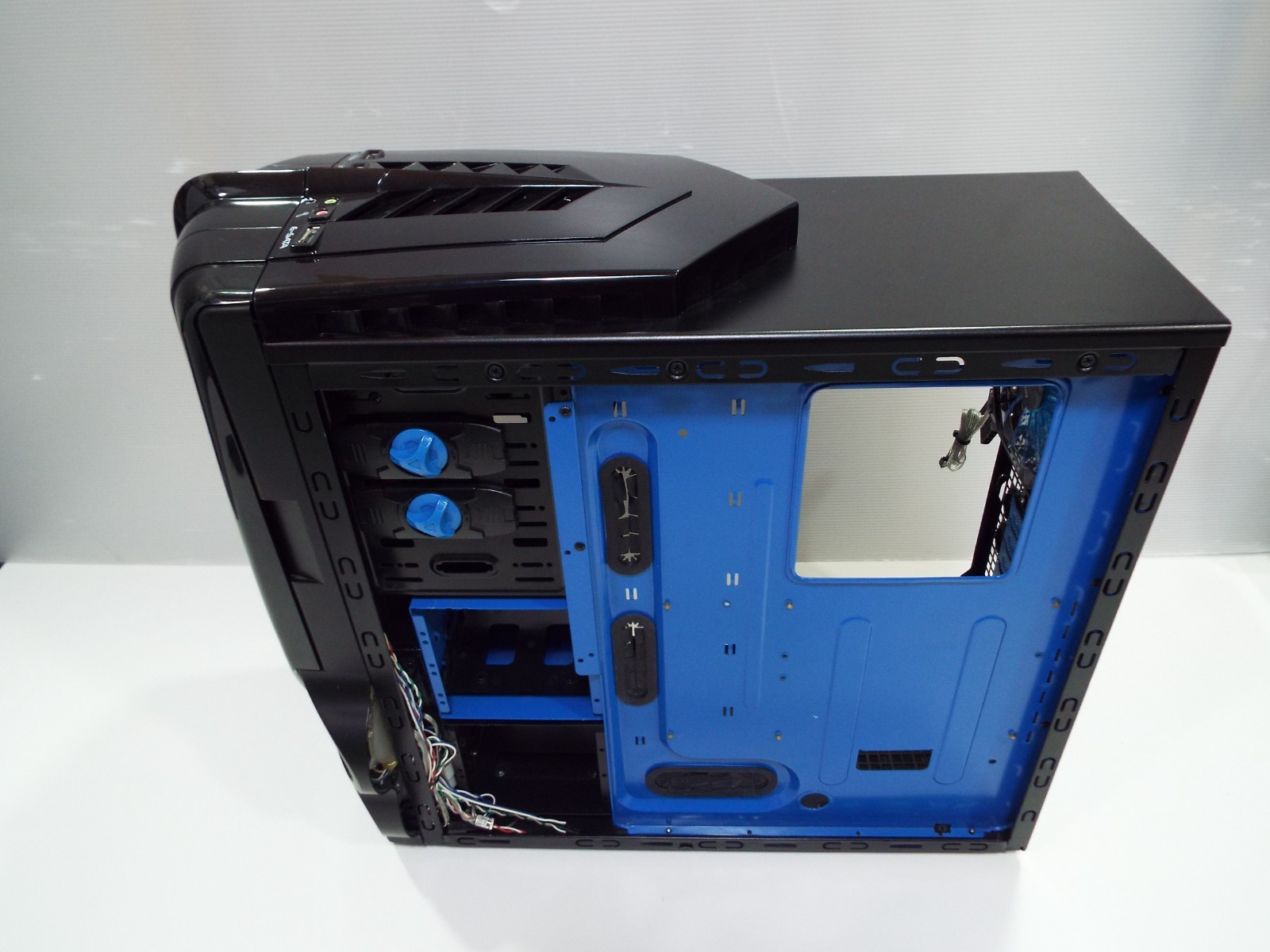 AeroCool ATX Mid Tower Cases Syclone II-Bk Black Blue with LED fan