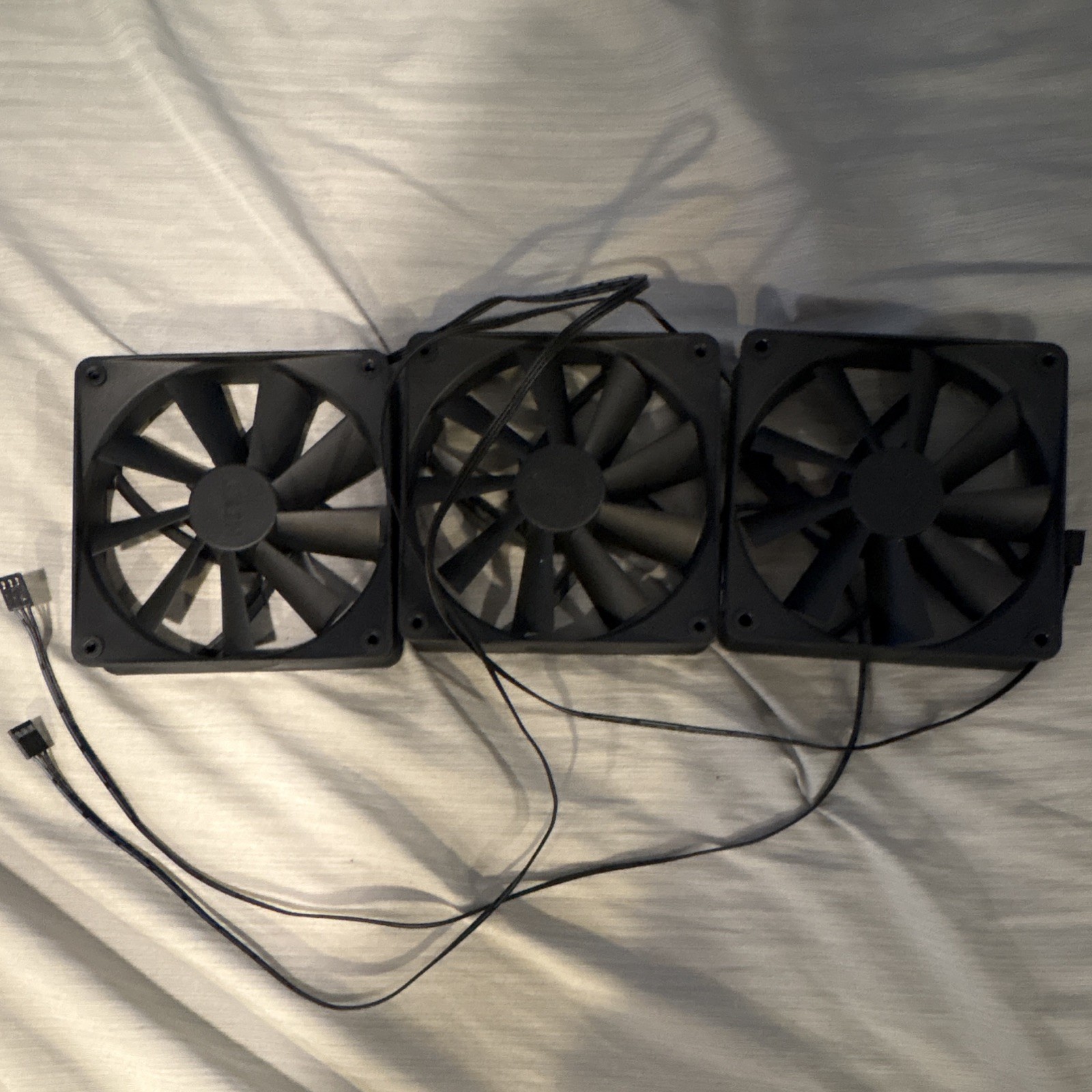 NZXT RF-Q12CR-B1 120mm Black Case Fan Rifle Bearing 3-Pin 12V 1200RPM